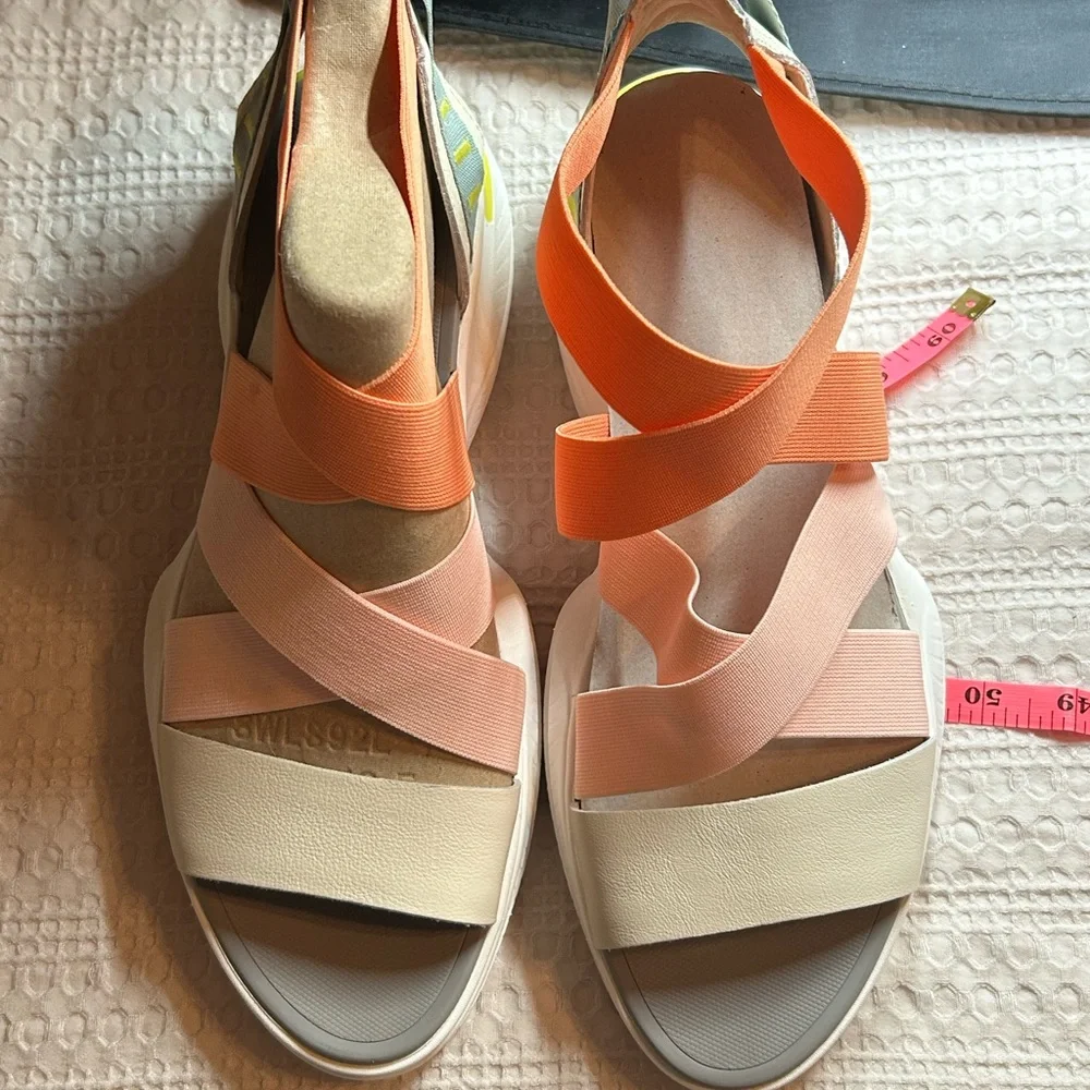 New Sorel Platform Sandals Sz 10.5 Strappy Walking  Comfortable‎ Support Outdoor